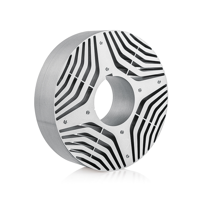 المحرك الصناعي للجزء الثابت والنوى الدوارة